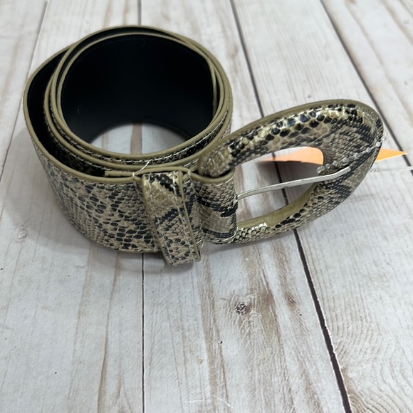 Snakeskin Belt Size 14 - Picture 3 of 8